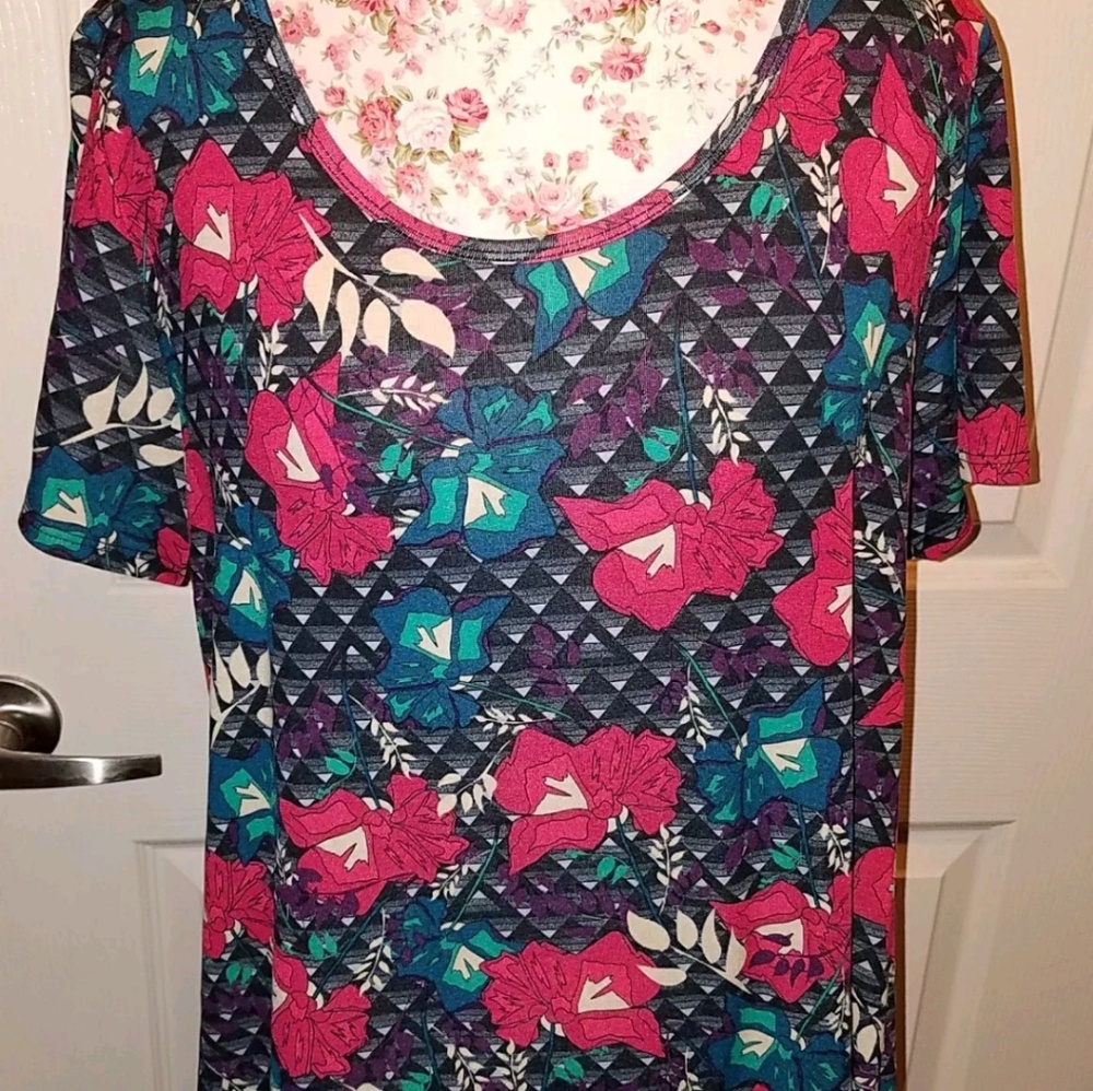 Lularoe Classic top